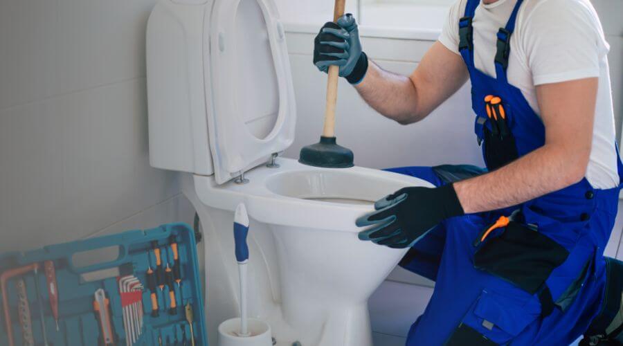 Professional septic pumping service in Old Lyme, CT